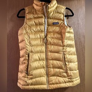 Patagonia kids XL down sweater vest